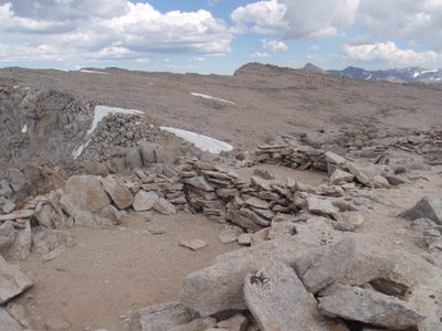 Stone wind rings on the plateau.