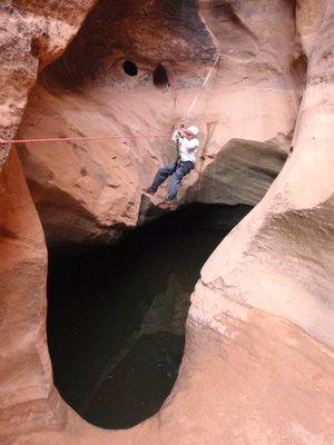 I had to pass a knot, since the rigging had moved somewhat.