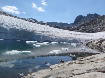 Looking back at the crag I had mistaken for Mt. Lyell...