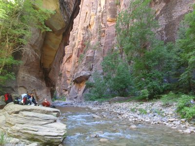 Looking upriver on the Virgin: apparently you can hike...