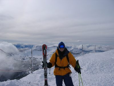 John up top, looking in the other direction.