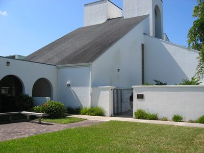 Side entrance into the Columbarium area  The classes and...