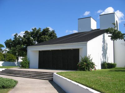 St Luke's - main entrance - from the street.