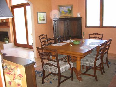Didn't think there were enough pictures of the dining...