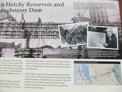 Another unreadable plaque ... but a clear view of how...