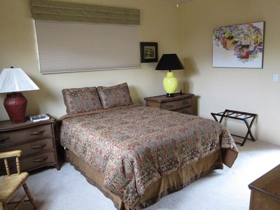 John's guest bed room.  Still working on lamps