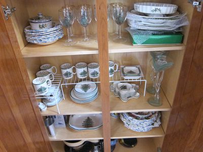 ... and even had room for Spode, all unpacked and ready...