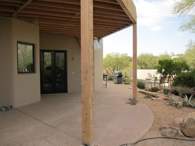 See how the new concrete color is blending in with the existing?