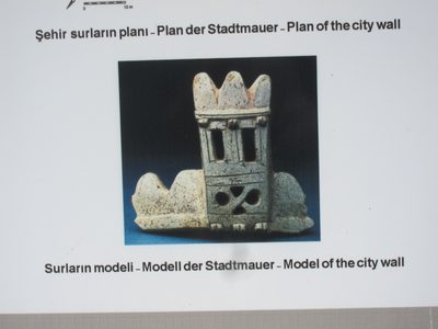 ... as shown on this explanatory plaque