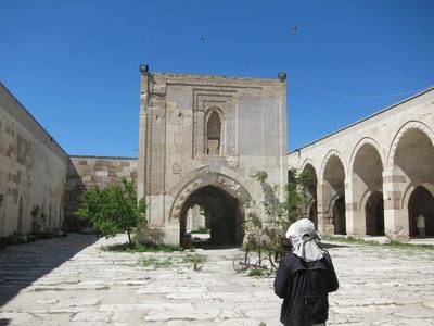Another caravanseray