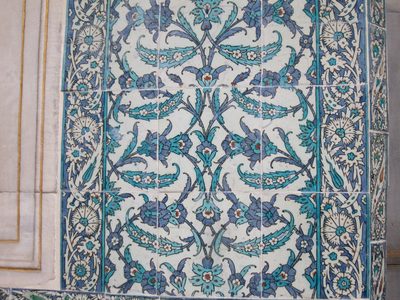 Another example of the decorative work on the walls.