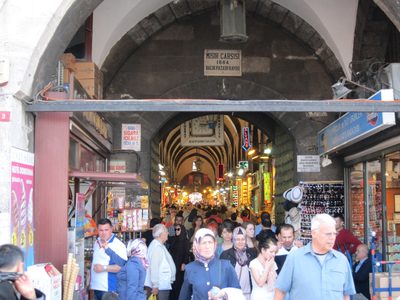 People escaping from the spice market.
Front right...