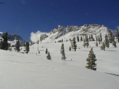The ridge between Emerald Lake and Pear Lake.