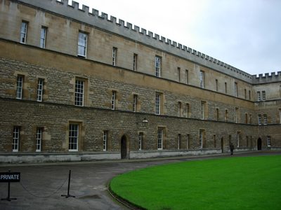 Like most of the medieval Oxford colleges, New College...